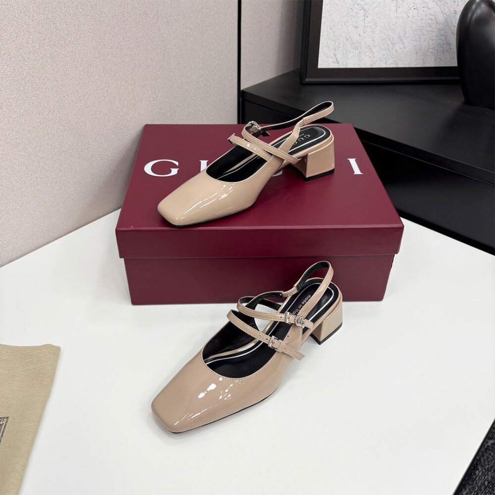 Gucci Women s pump with Double G