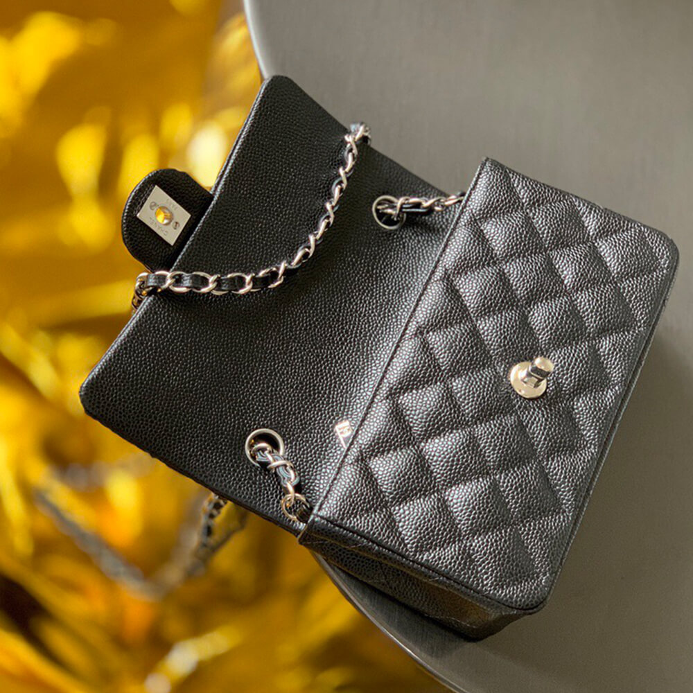 CHANEL MINI FLAP BAG(HIGH-END GRADE)