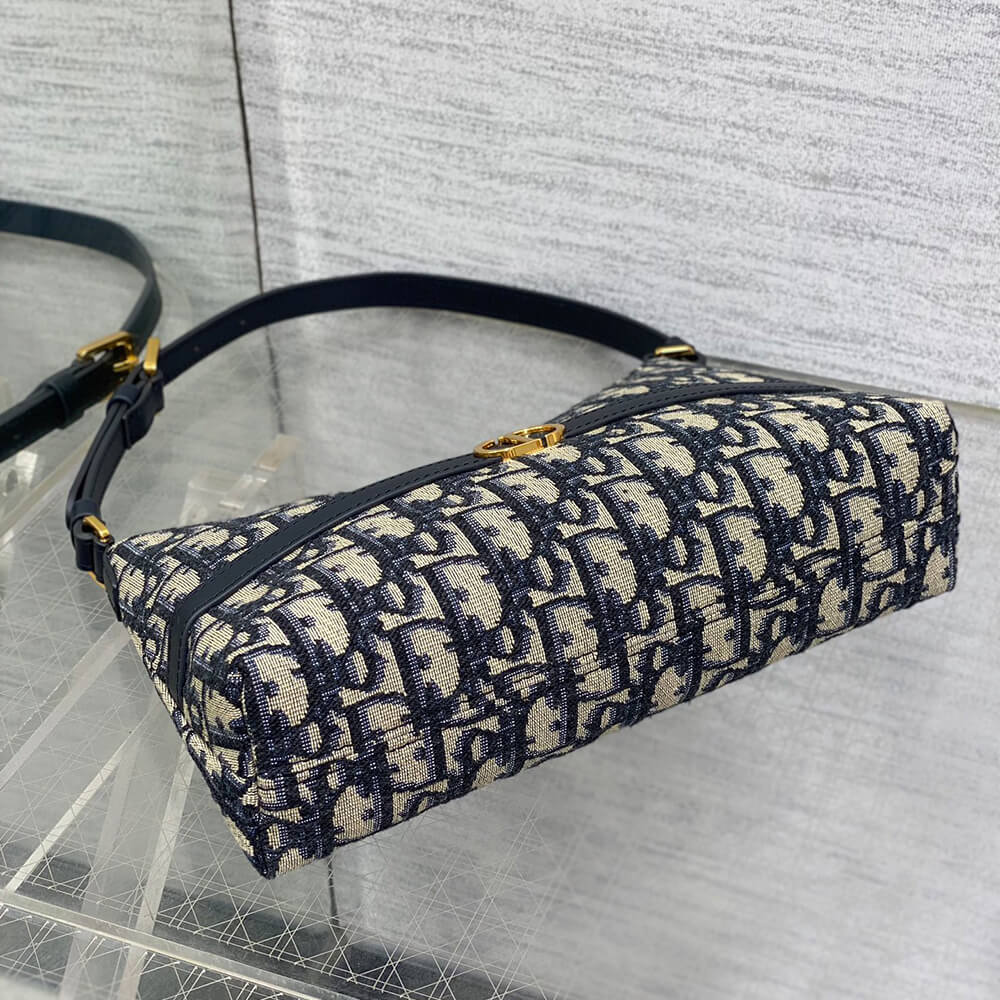 30 Montaigne Cigale mini bag