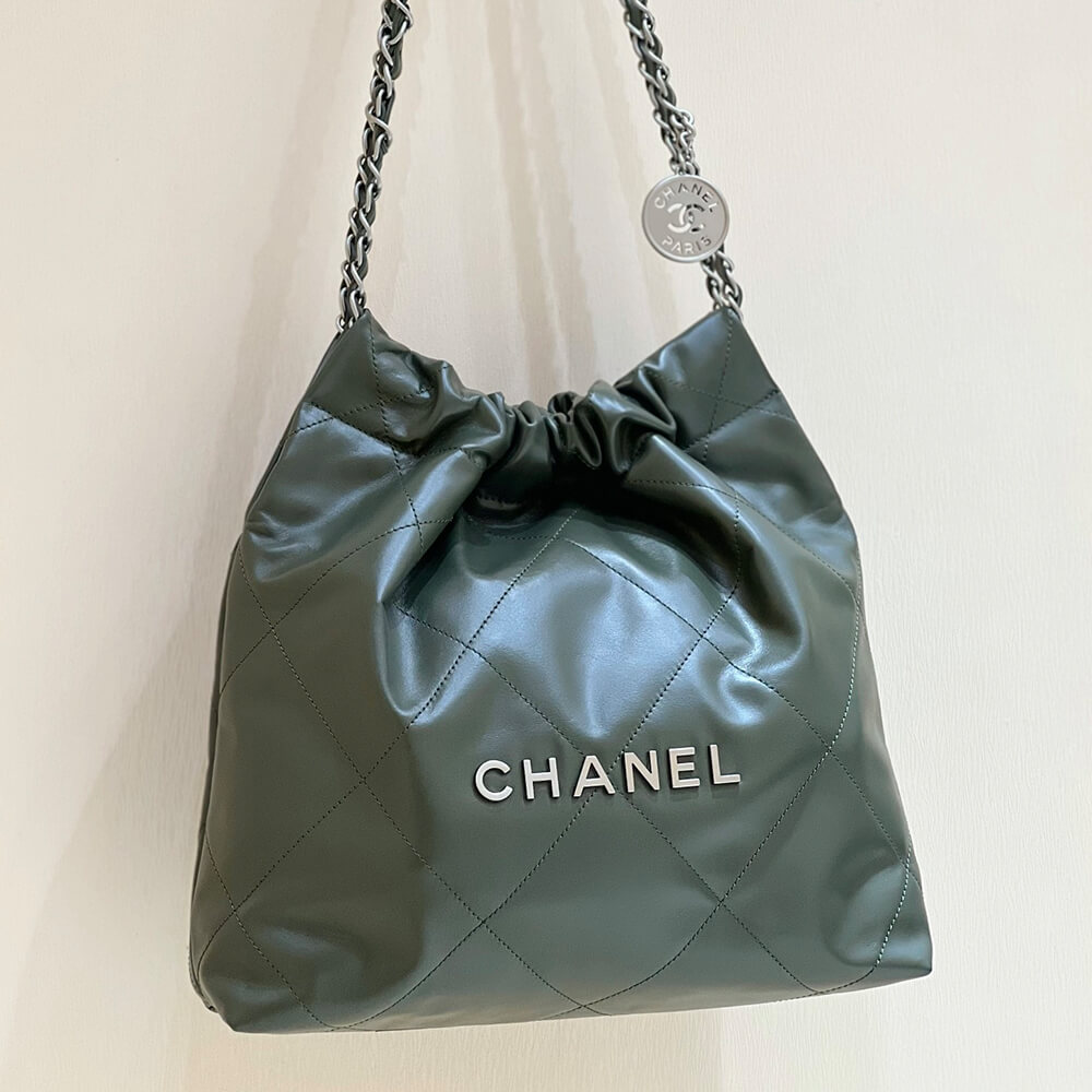 CHANEL 22 HANDBAG(Tax-Free Grade)