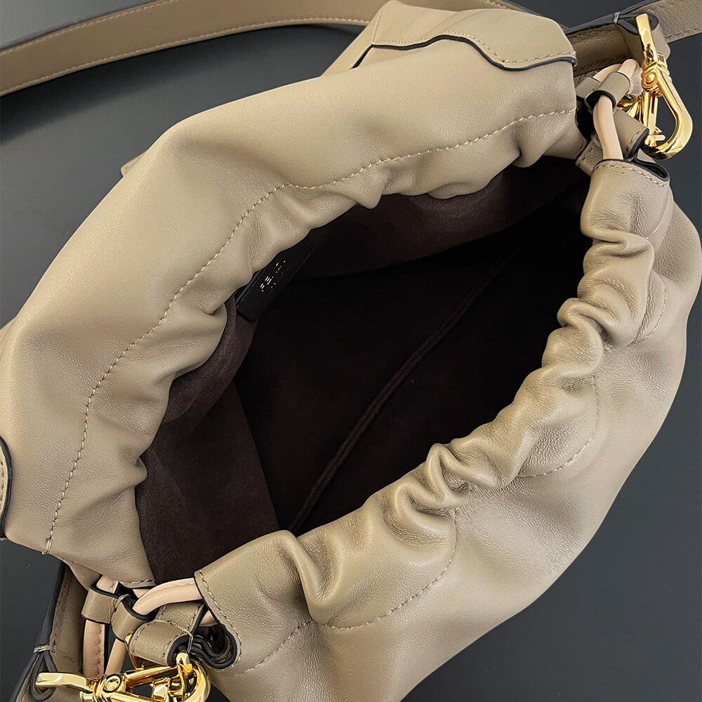 Fendi Mamma Baguette Medium(high-end grade)