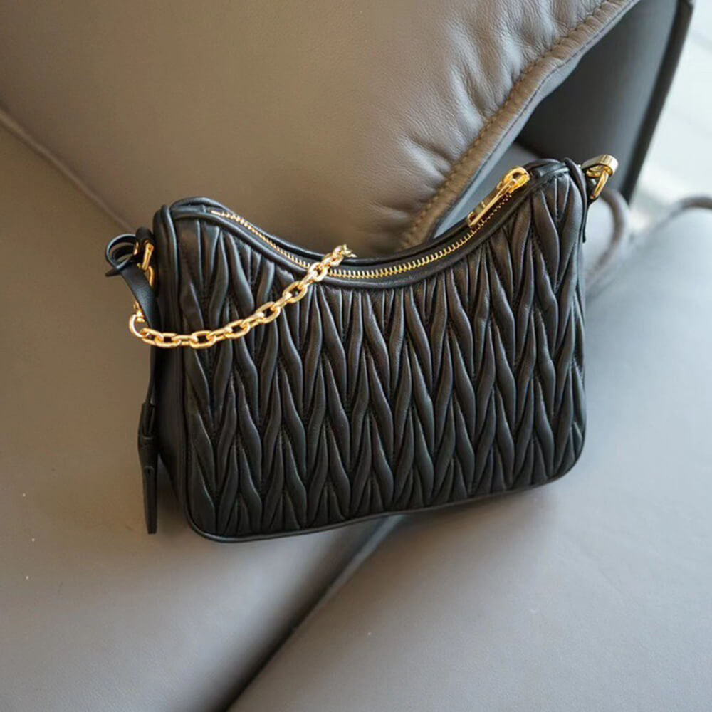 Matelasse nappa leather shoulder bag