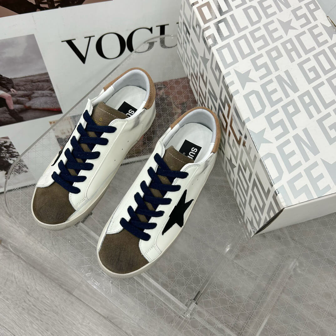 Golden Goose Sneakers