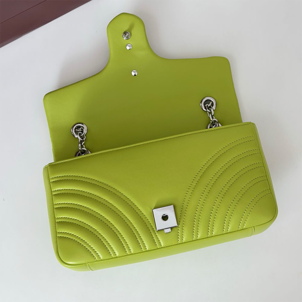 NEW GG Marmont medium shoulder bag